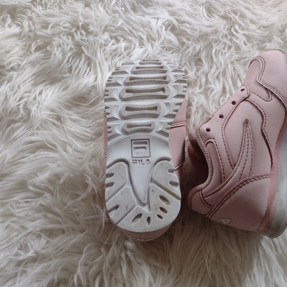 Fila girls sneakers - Picture 3 of 4